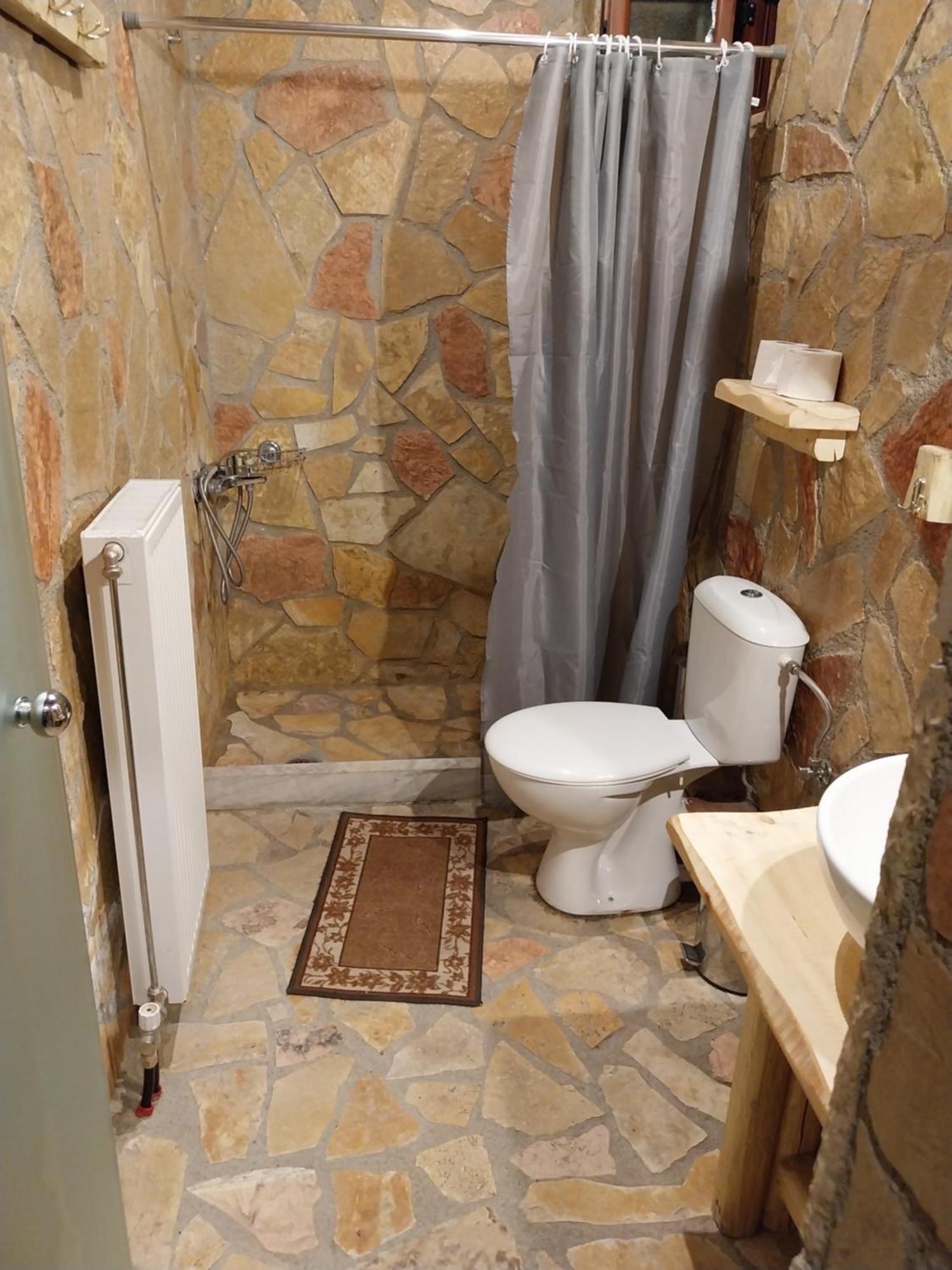 Vip Kalavrita Apartment Bagian luar foto