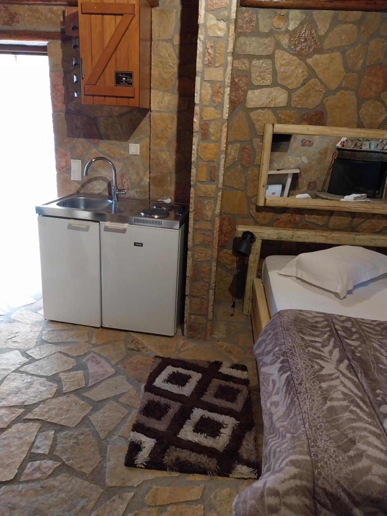Vip Kalavrita Apartment Bagian luar foto